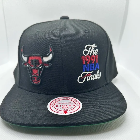 Chicago Bulls NBA 1991 Finals Mitchell & Ness Finals Snapback Black Cap / Hat - Picture 8 of 8